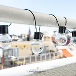 Luxurious Next To The Sea And Centre With Free Parking Space 度假居