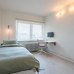 Luxurious Next To The Sea And Centre With Free Parking Space * 奥斯滕德