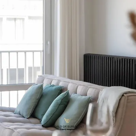 Luxurious Next To The Sea And Centre With Free Parking Space بيت للعطل *
