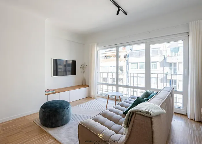 Prázdninový dům Luxurious Next To The Sea And Centre With Free Parking Space