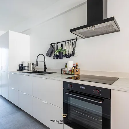 Semesterbostad Luxurious Next To The Sea And Centre With Free Parking Space Oostende