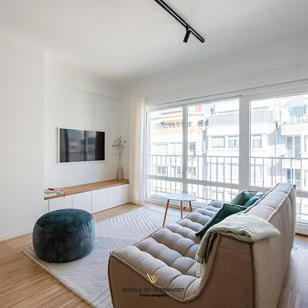 Semesterbostad Luxurious Next To The Sea And Centre With Free Parking Space